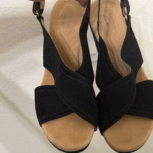 Clarks Giselle Cove women's wedge sandals.